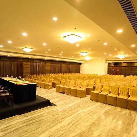 Raj Park Hotel Ченнаї Екстер'єр фото