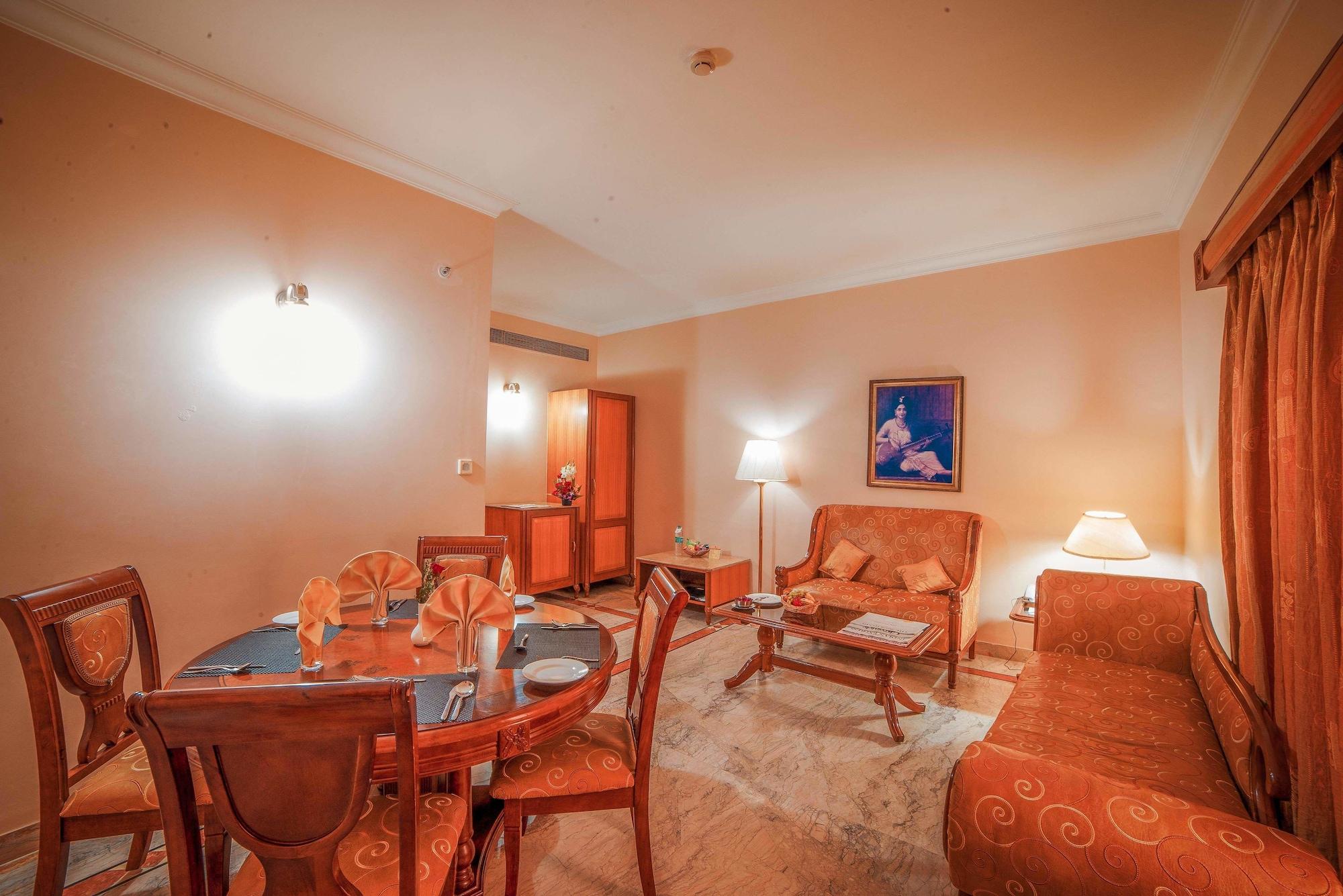 Raj Park Hotel Ченнаї Екстер'єр фото