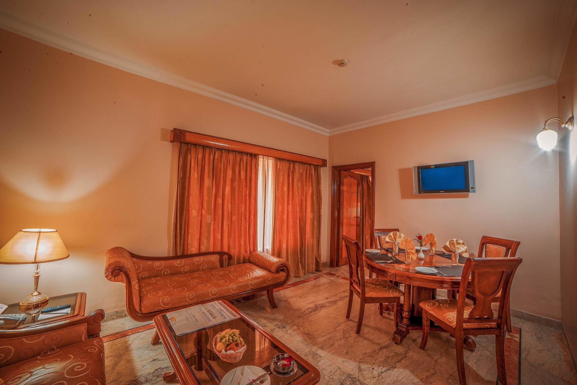 Raj Park Hotel Ченнаї Екстер'єр фото