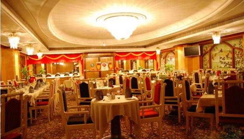 Raj Park Hotel Ченнаї Екстер'єр фото