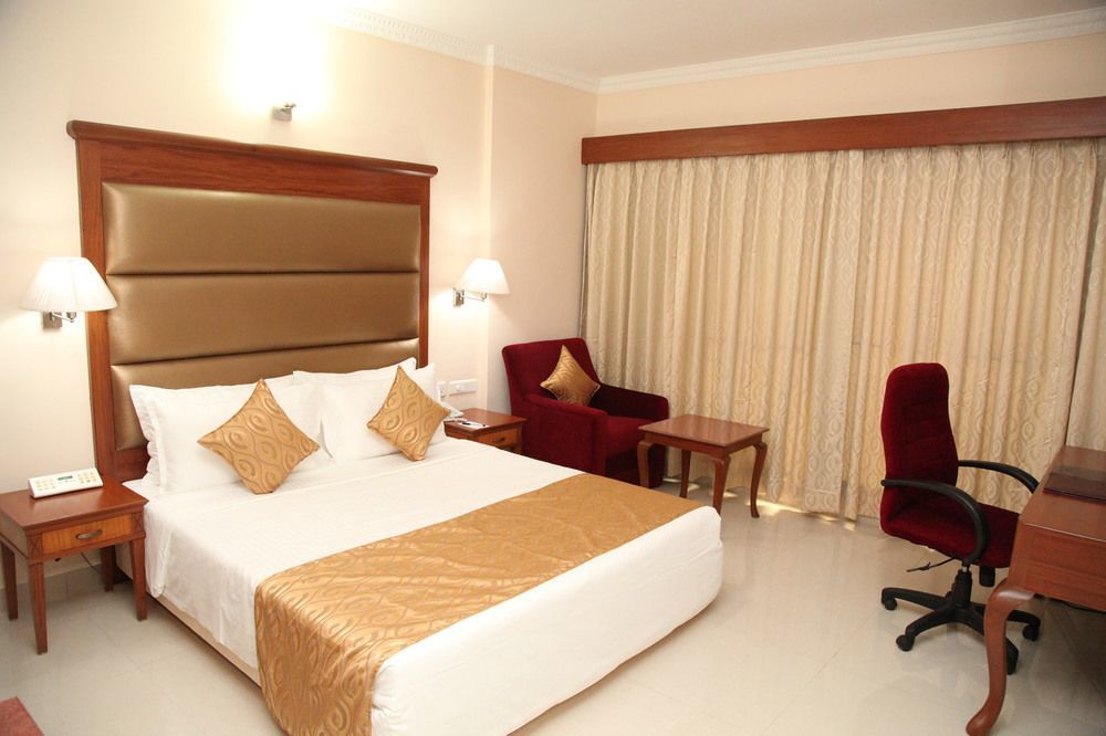 Raj Park Hotel Ченнаї Екстер'єр фото
