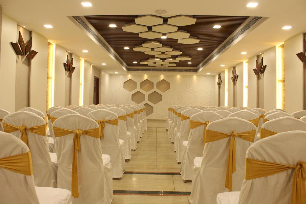 Raj Park Hotel Ченнаї Екстер'єр фото
